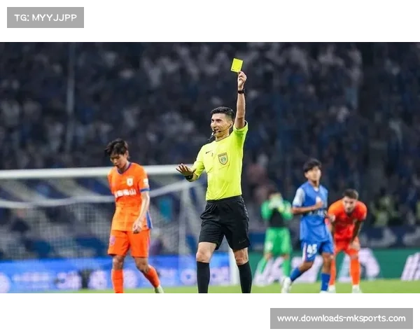 上海申花点球争议引发热议 争冠形势变得扑朔迷离